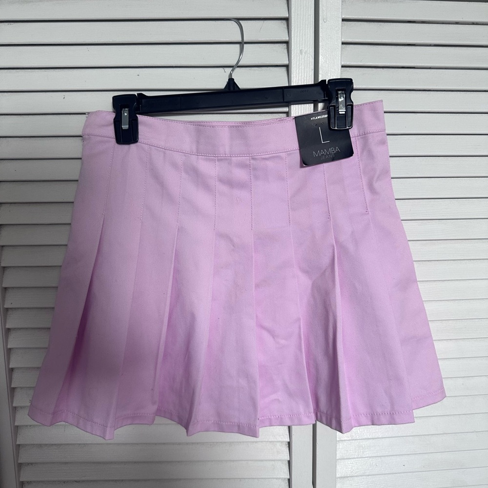 Pleated light purple skirt new with tags juniors large